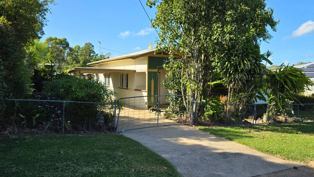 8 Bridge Street, Gayndah, Qld 4625 - House for sale - PropertyMate