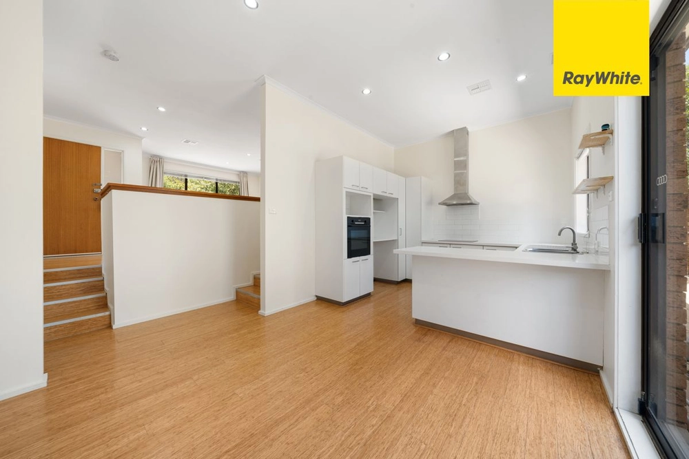 23/2 Sexton Street, Cook, ACT 2614 - Townhouse for rent - PropertyMate